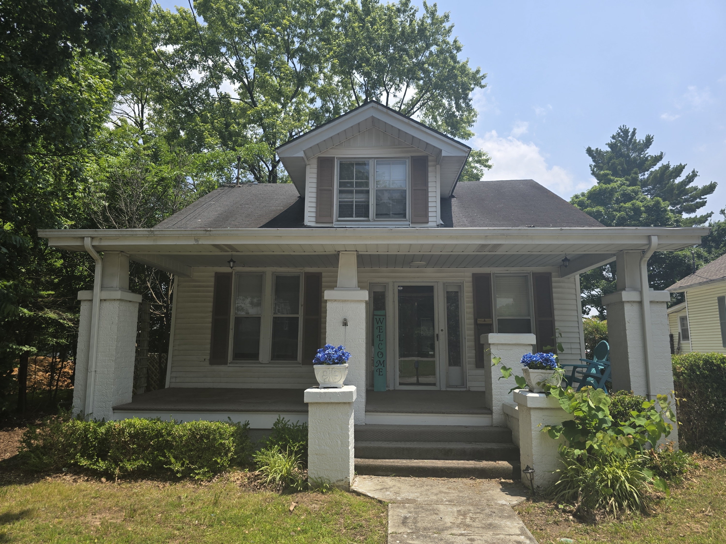 614 North Military Avenue